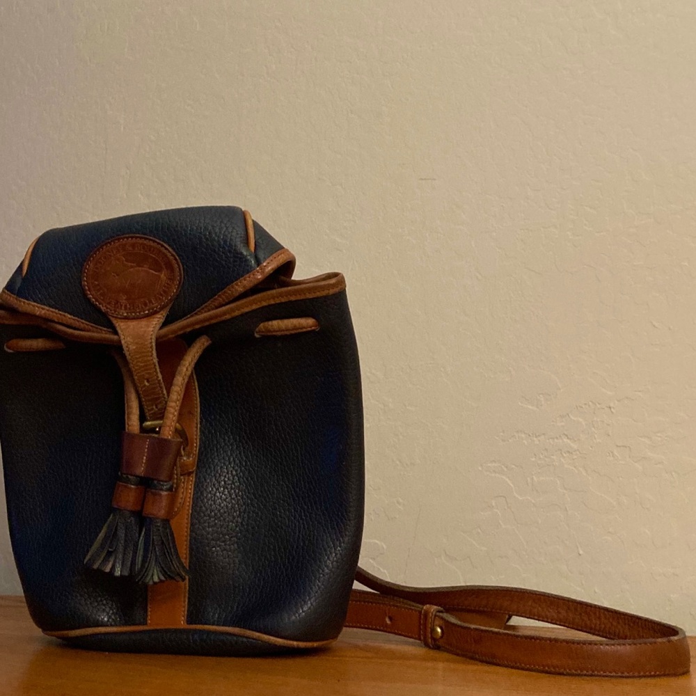 Vintage Dooney & Bourke Backpack 🦋